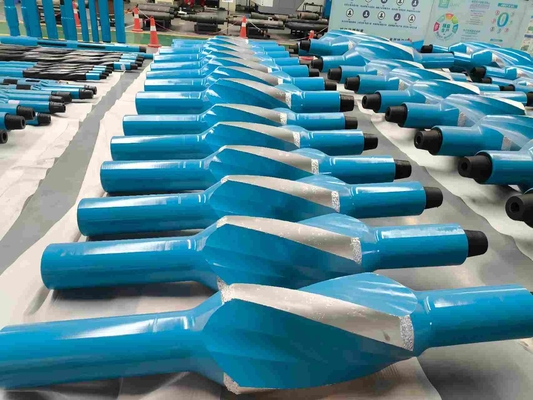 22" स्पाइरल वेल्डेड ब्लेड स्टेबलाइज़र, 7-5/8” रेग बॉक्स डाउन और 7-5/8” H90 बॉक्स अप के साथ 11" OD बॉडी