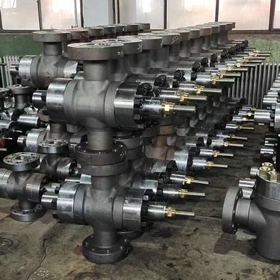 16 इंच मार कई गुना 15000psi स्टेनलेस स्टील तेल और गैस कई गुना